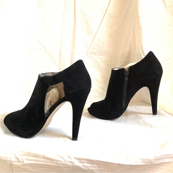 Nine West Phantom black suede peep-toe stiletto booties 8.5 - Picture 4 of 15